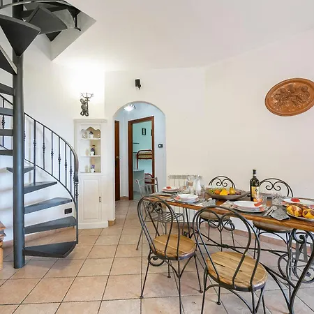 Monte Enrico - Pool And Whirlpool Villa
