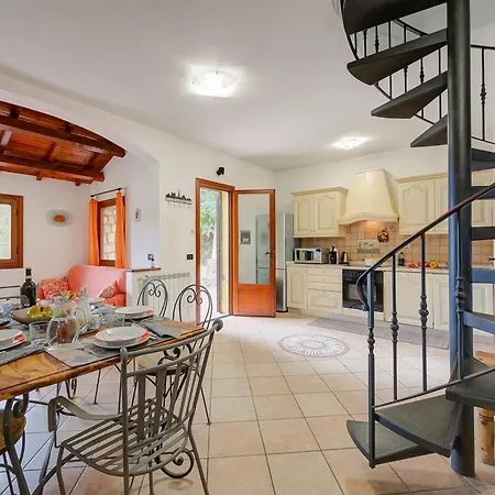 Monte Enrico - Pool And Whirlpool Villa Camporosso (Liguria)